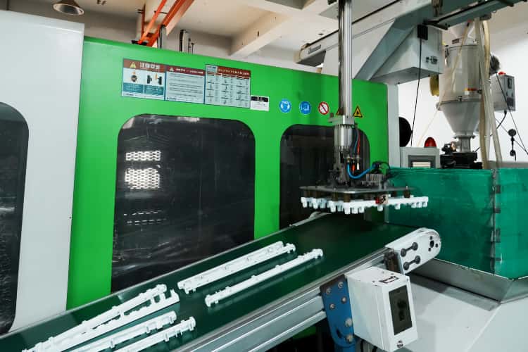 XDL Injection molding